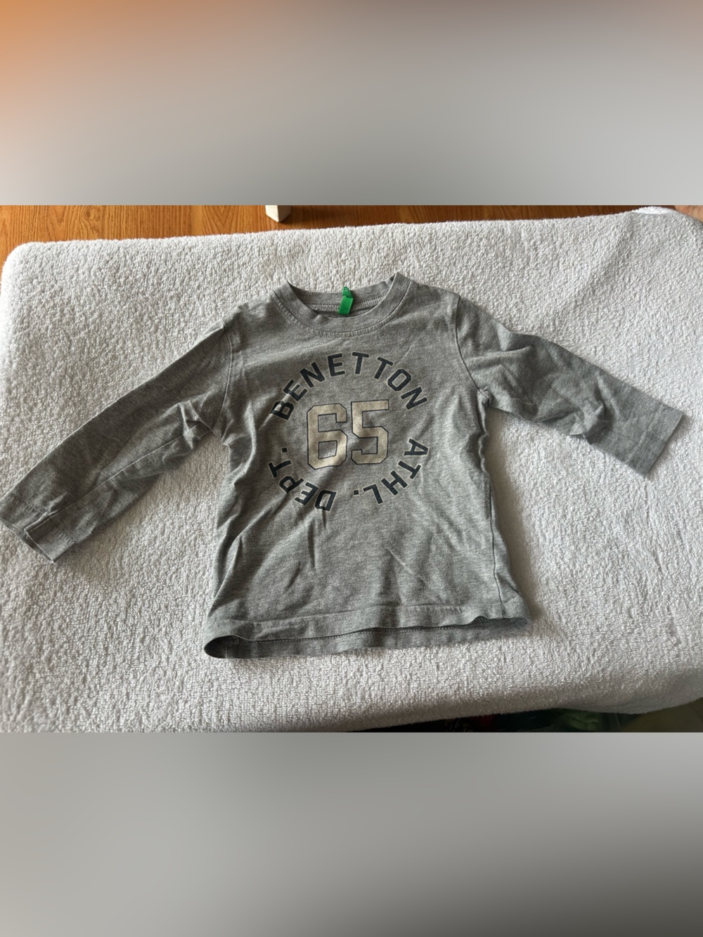United Colors Of Benetton Grey Long-Sleeve Graphic Sweatshirt